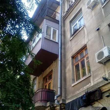 Homestay In On Panteleimonivs'ka Street *