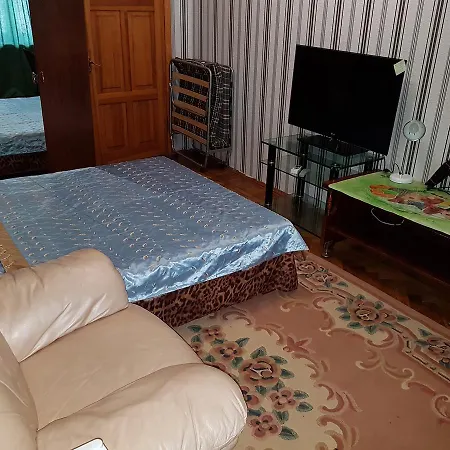 Homestay In On Panteleimonivs'ka Street